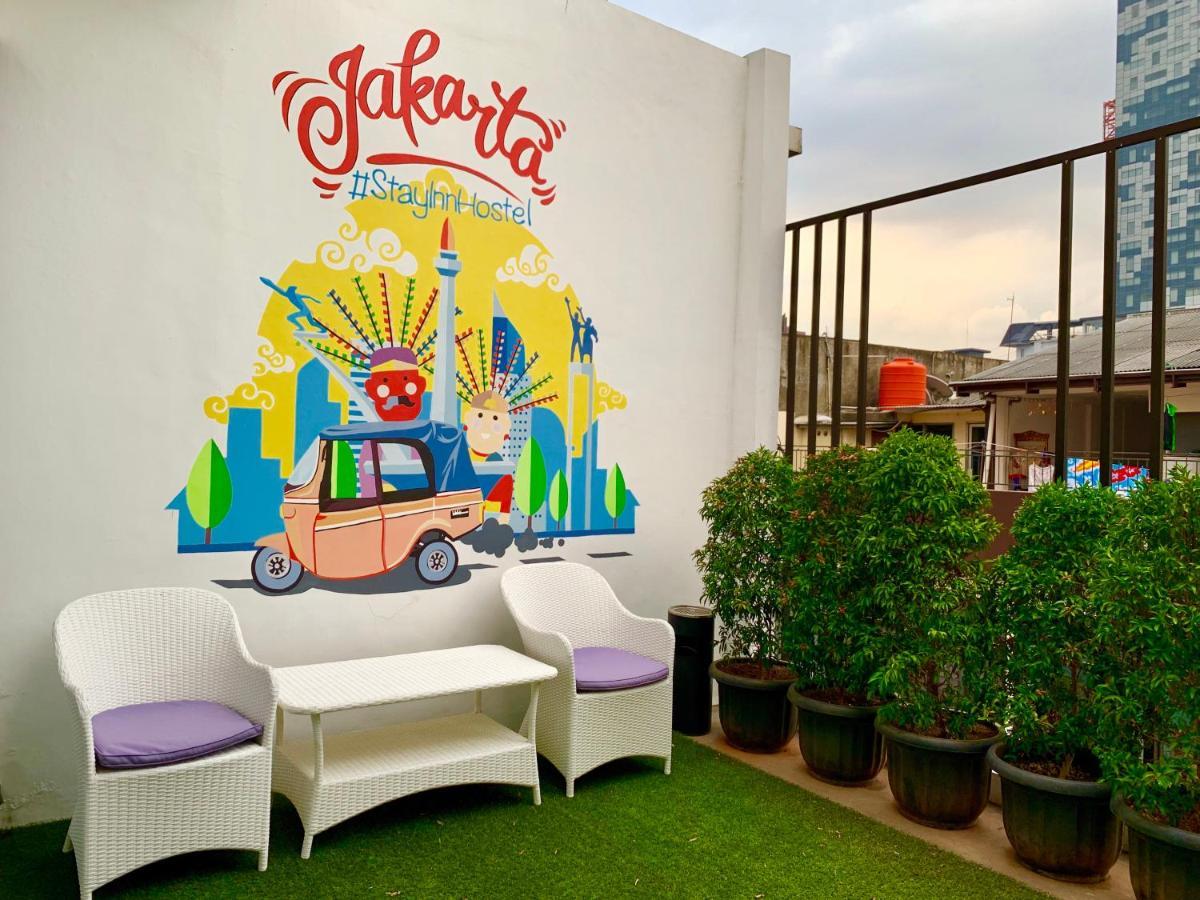 Stay Inn Hostel Jakarta Exterior foto